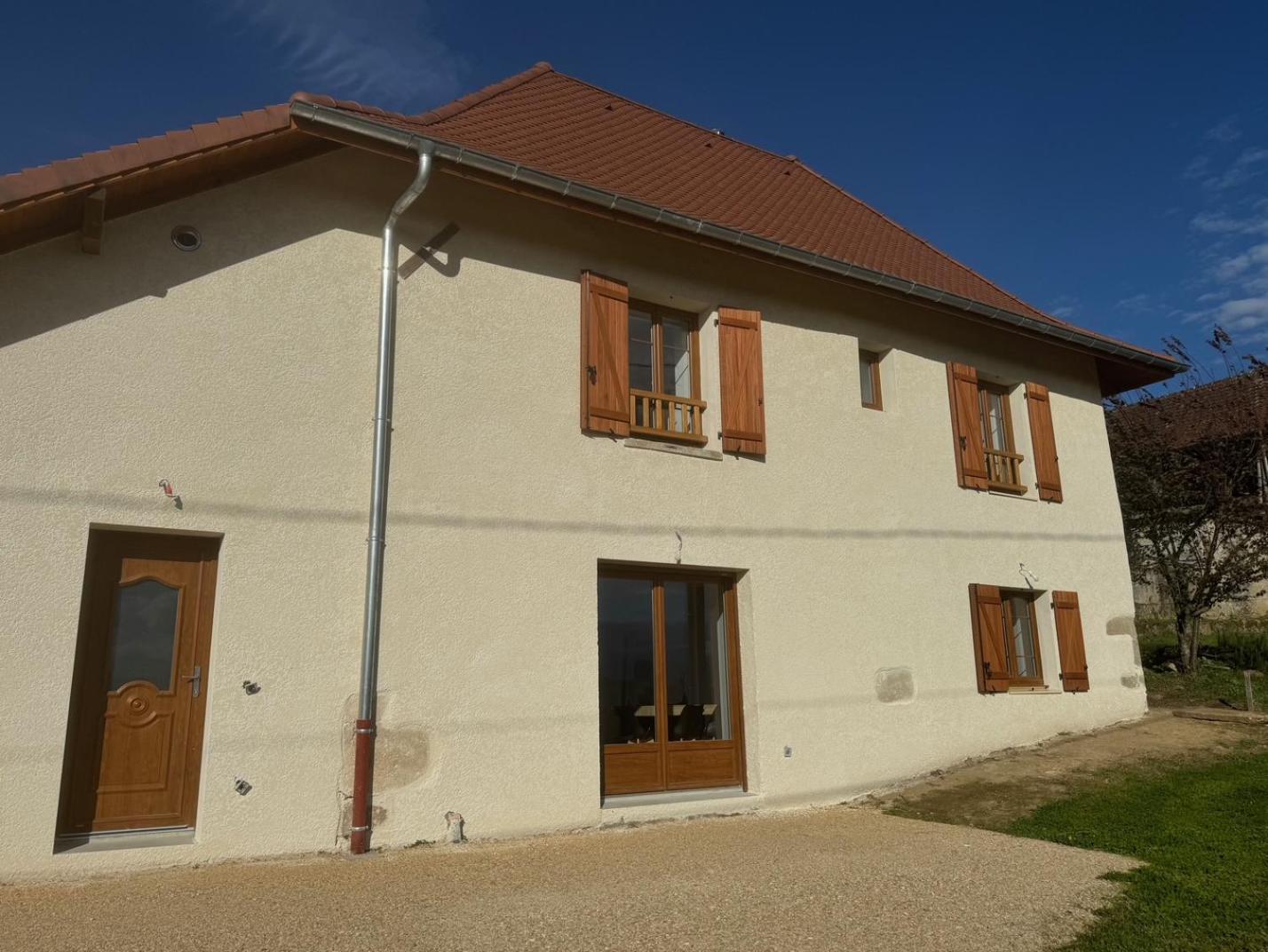 Maison Leonora Saint-Genix-sur-Guiers Eksteriør bilde